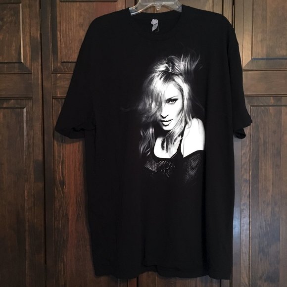 Madonna Other - Madonna MDNA Tour 2012 T-Shirt 👀👕